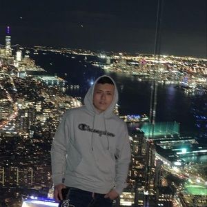 Meet your Posher, Alejandro